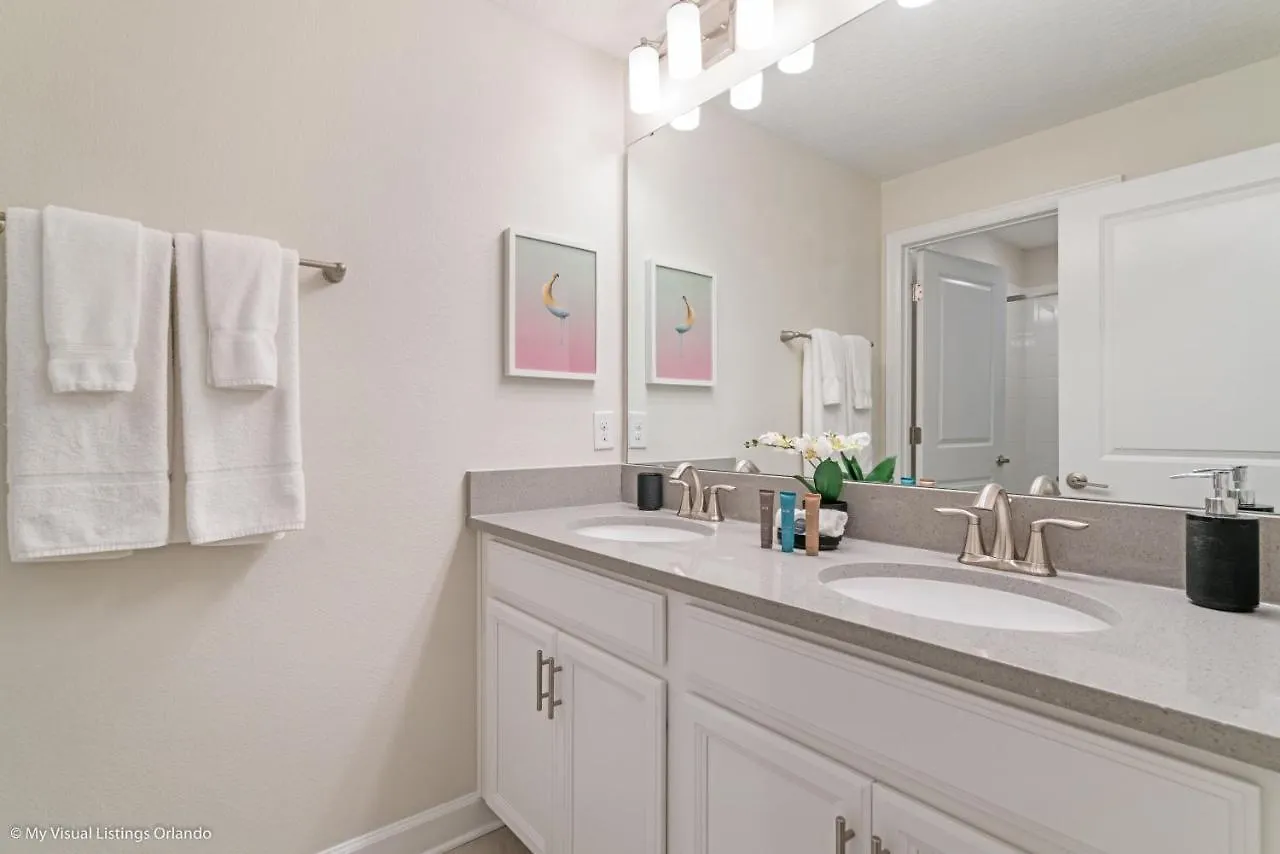 Modern Townhome Wprivate Pool Free Water Park * Kissimmee