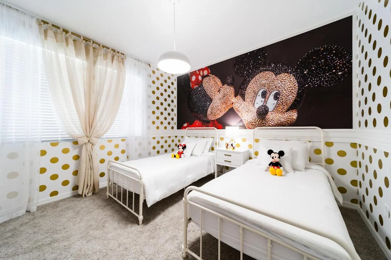 Solara 6 Bedroom Vacation With Pool בית נופש
