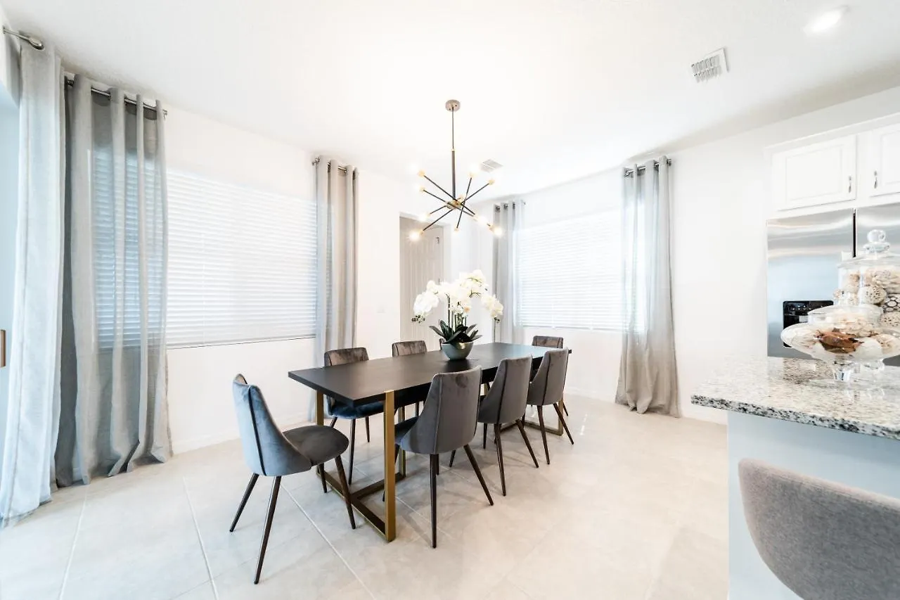 Solara 6 Bedroom Vacation With Pool קיסימי