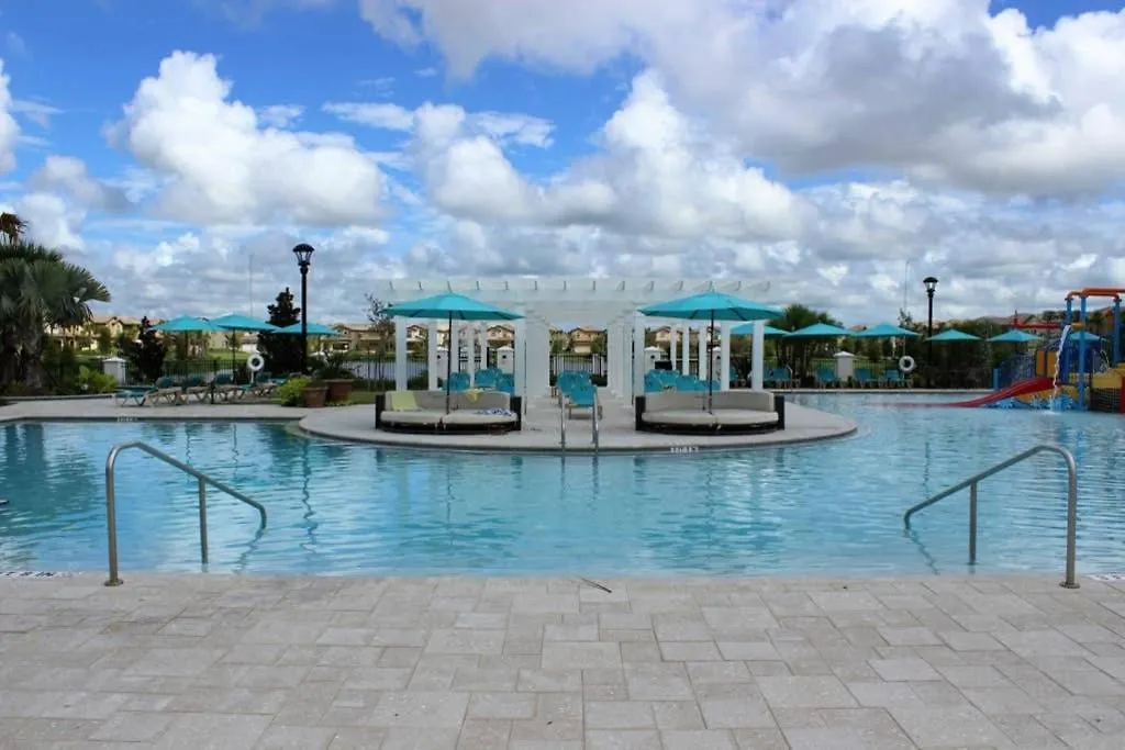 Prázdninový dům Contemporary 5Br Private Pool Townhome Near Disney Kissimmee