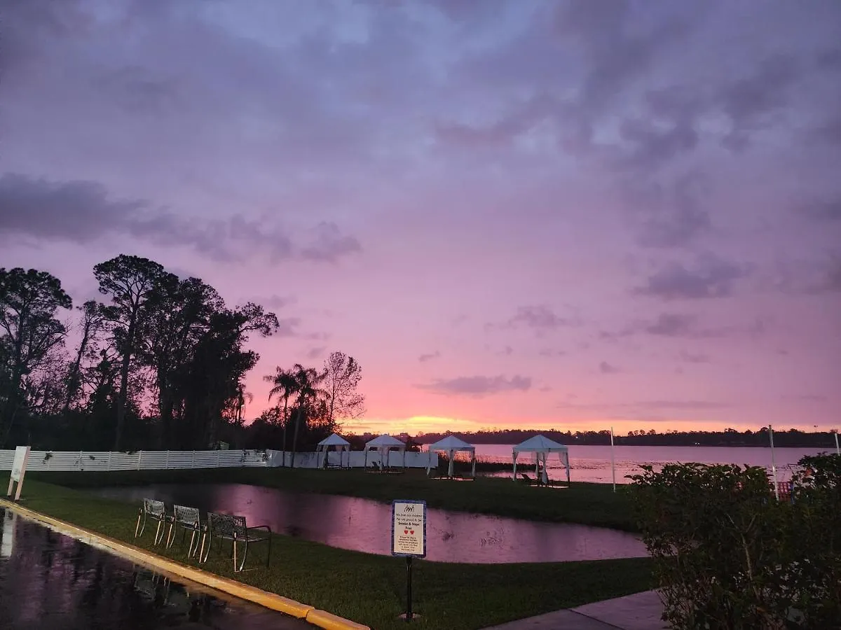 Palazzo Lakeside