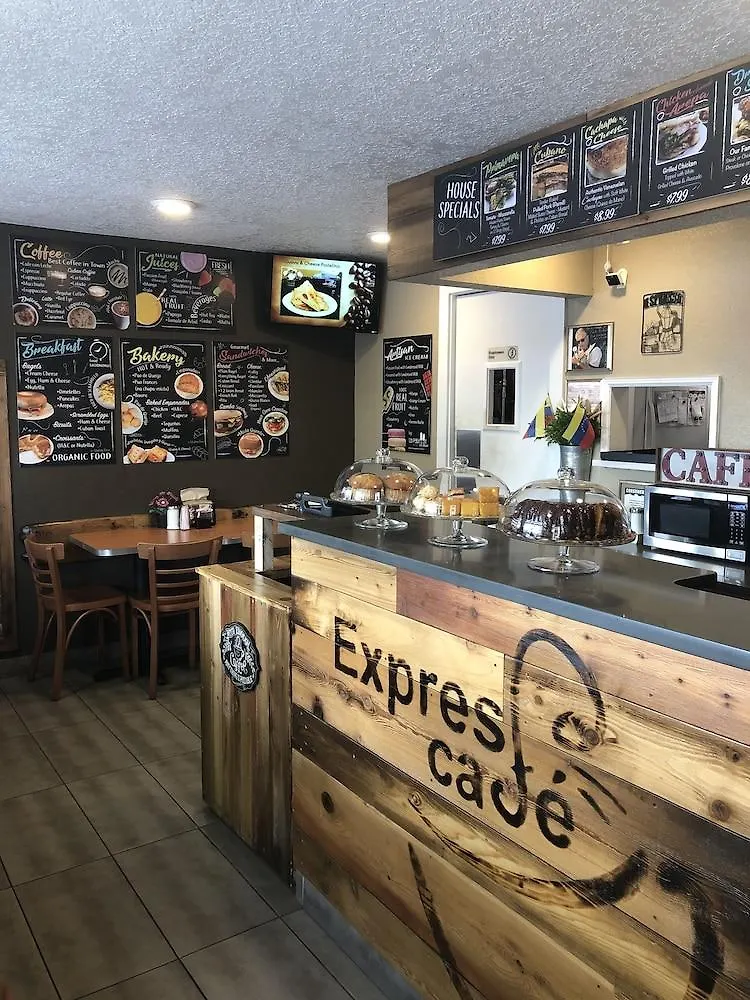 赛里布雷松套房酒店 塞利布雷申