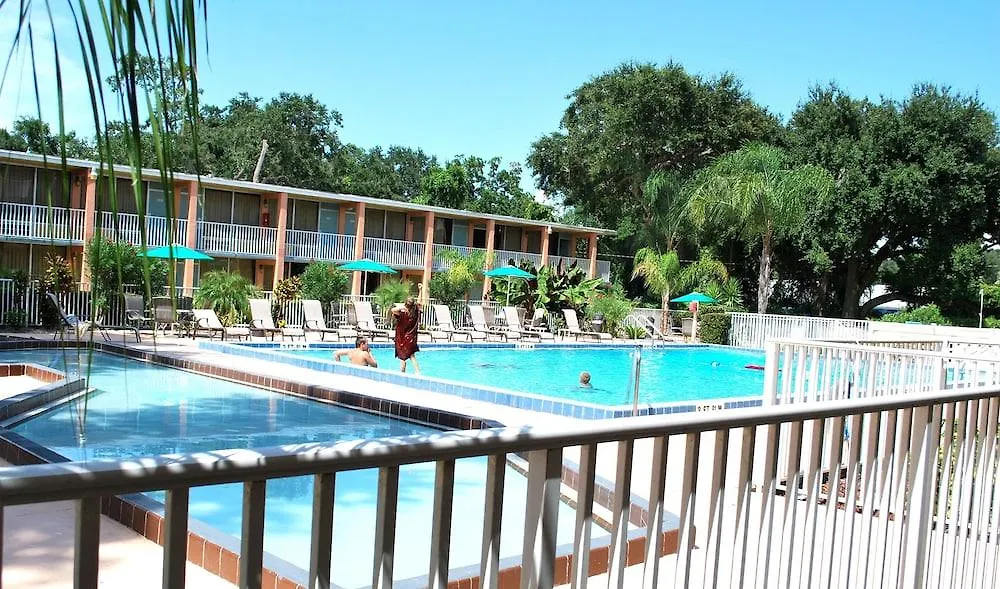 Hotel Howard Johnson By Wyndham Tropical Palms