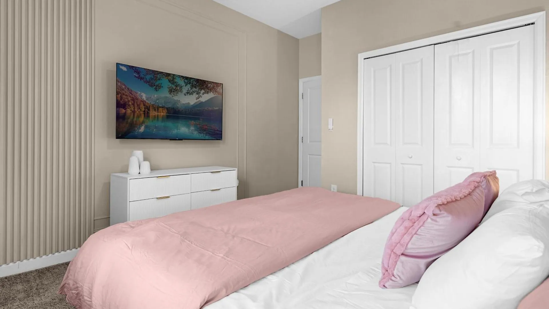 Luxury Villa, Gated Community, Orlando Davenport