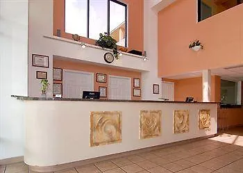 Howard Johnson By Wyndham Tropical Palms 2*