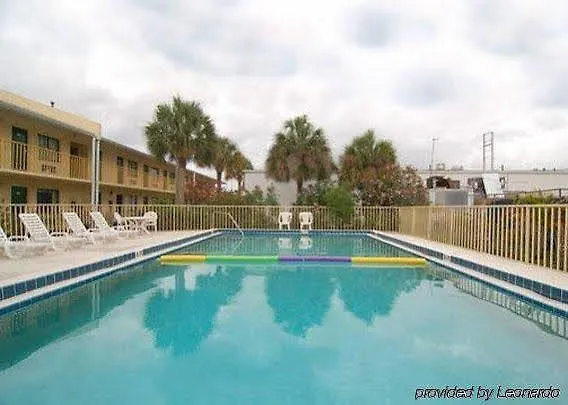 Country Hearth Inn- 2* Kissimmee