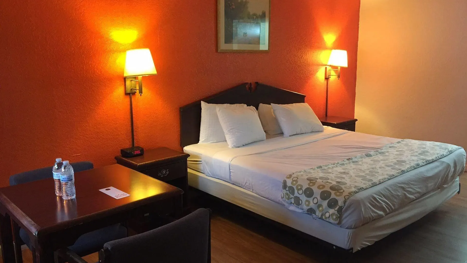 Country Hearth Inn- Kissimmee