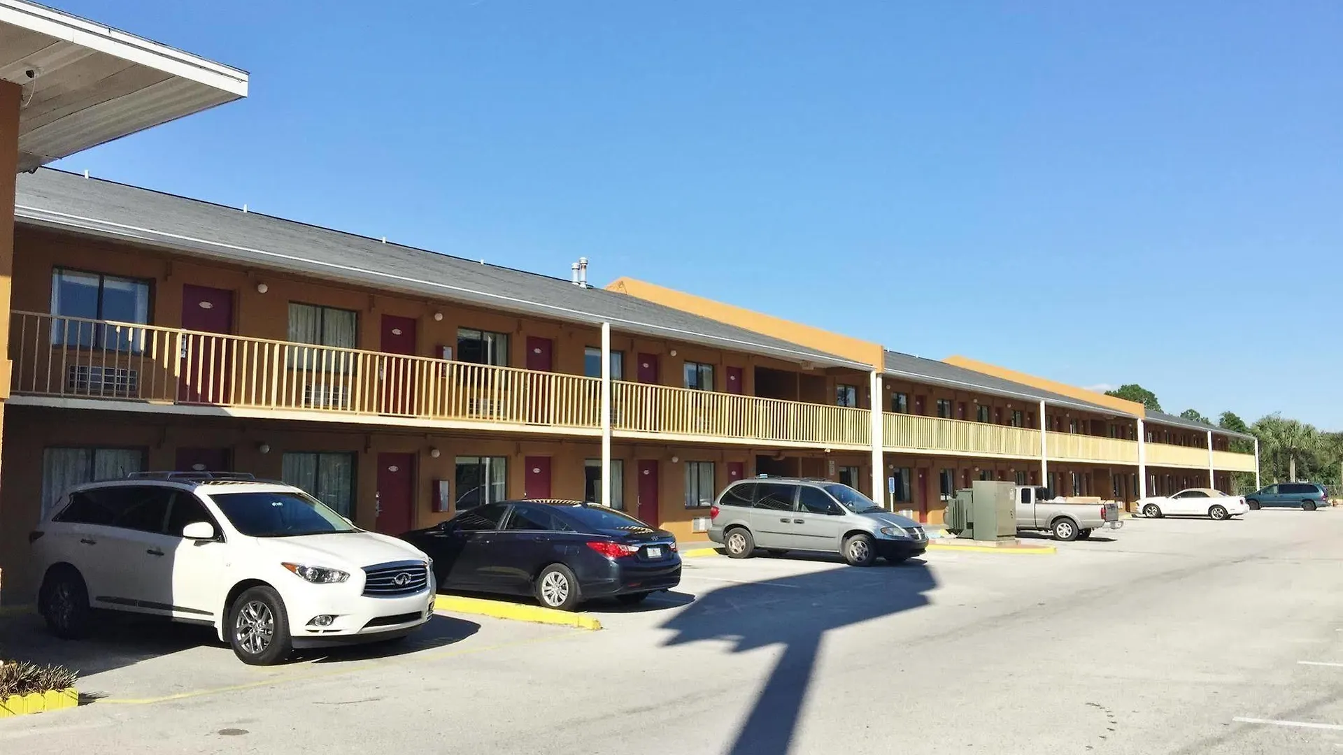 Motel Country Hearth Inn- Kissimmee