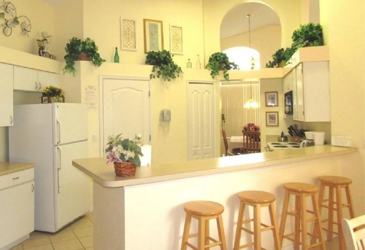 Ref 41 Stunning 4 Bed With Own Pool Close To * Four Corners