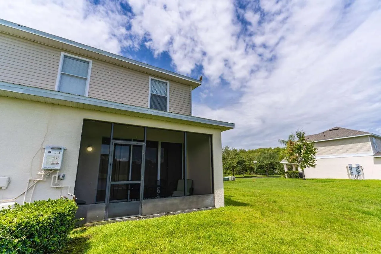 2633 Trafalgar Village * Kissimmee