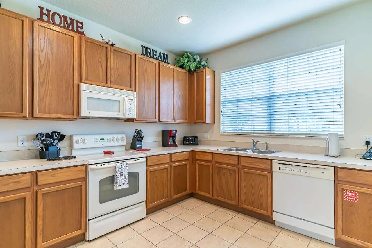 2633 Trafalgar Village Kissimmee