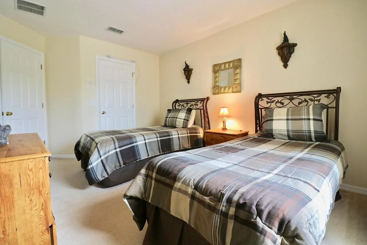Perfect Large Gated W Pool Near Golf Course Villa *