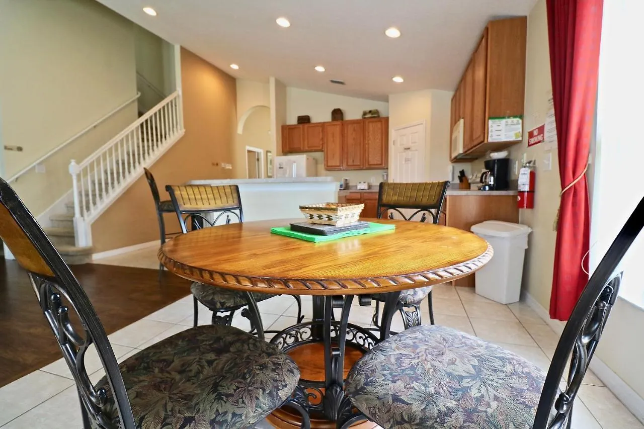 Perfect Large Gated W Pool Near Golf Course *