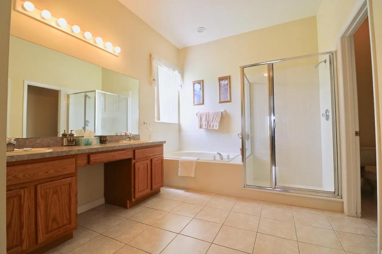 Perfect Large Gated W Pool Near Golf Course Villa *