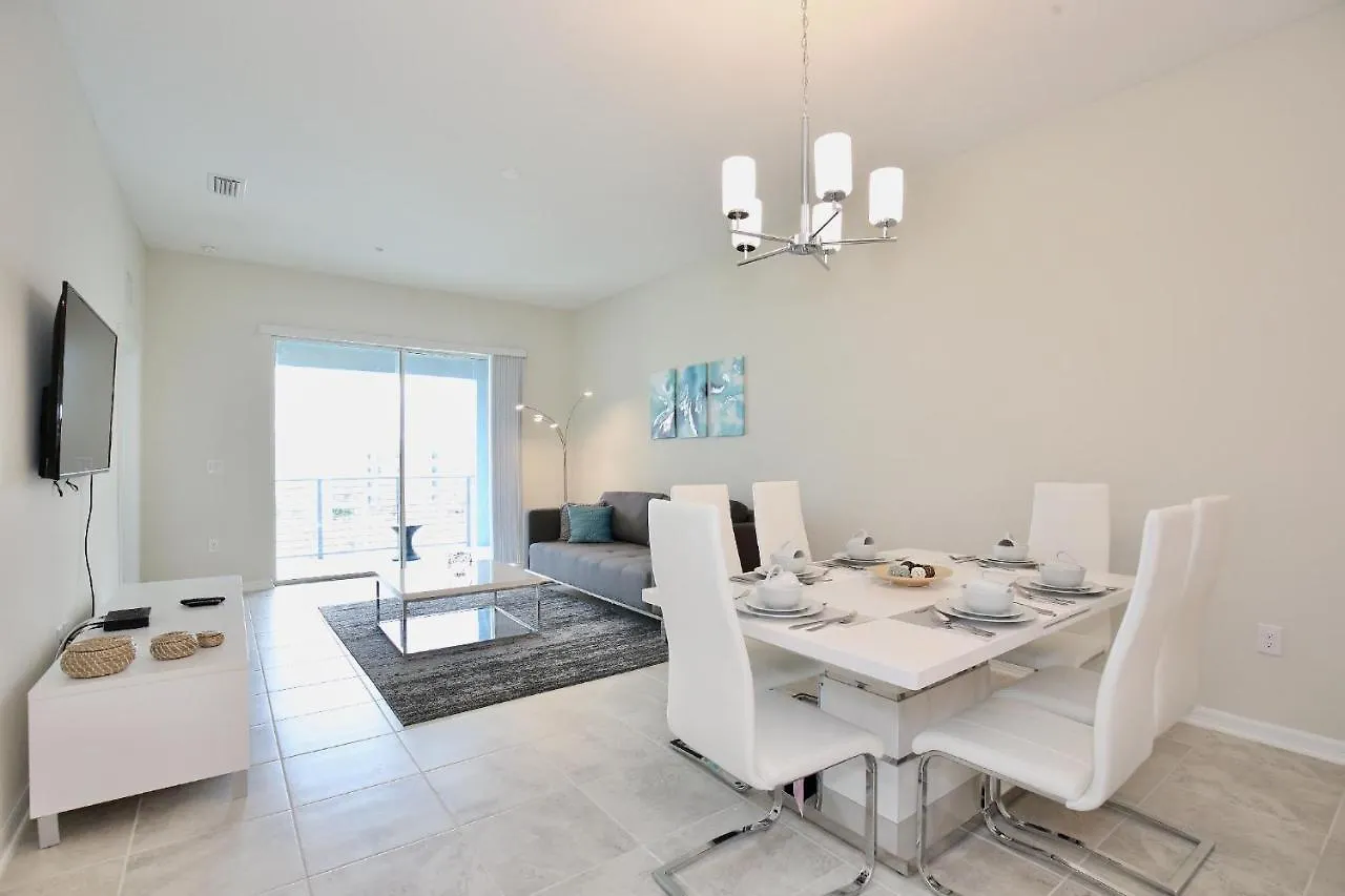 Spectacular 2 Bedroom In Spectacular Storey Community Next To Disney! Apartment Kissimmee