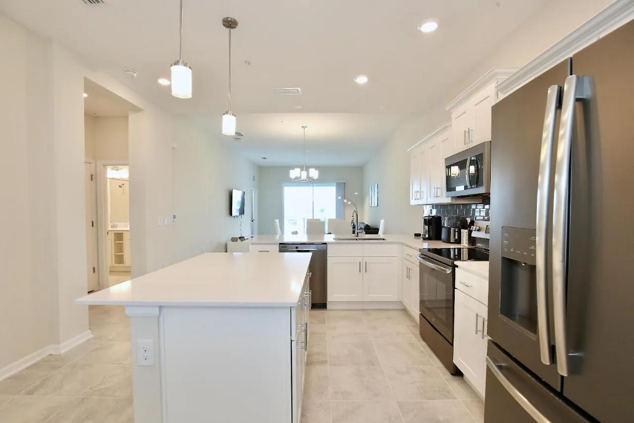 Spectacular 2 Bedroom In Spectacular Storey Community Next To Disney! Apartment *