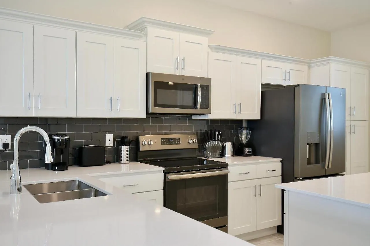 Spectacular 2 Bedroom In Spectacular Storey Community Next To Disney! * Kissimmee