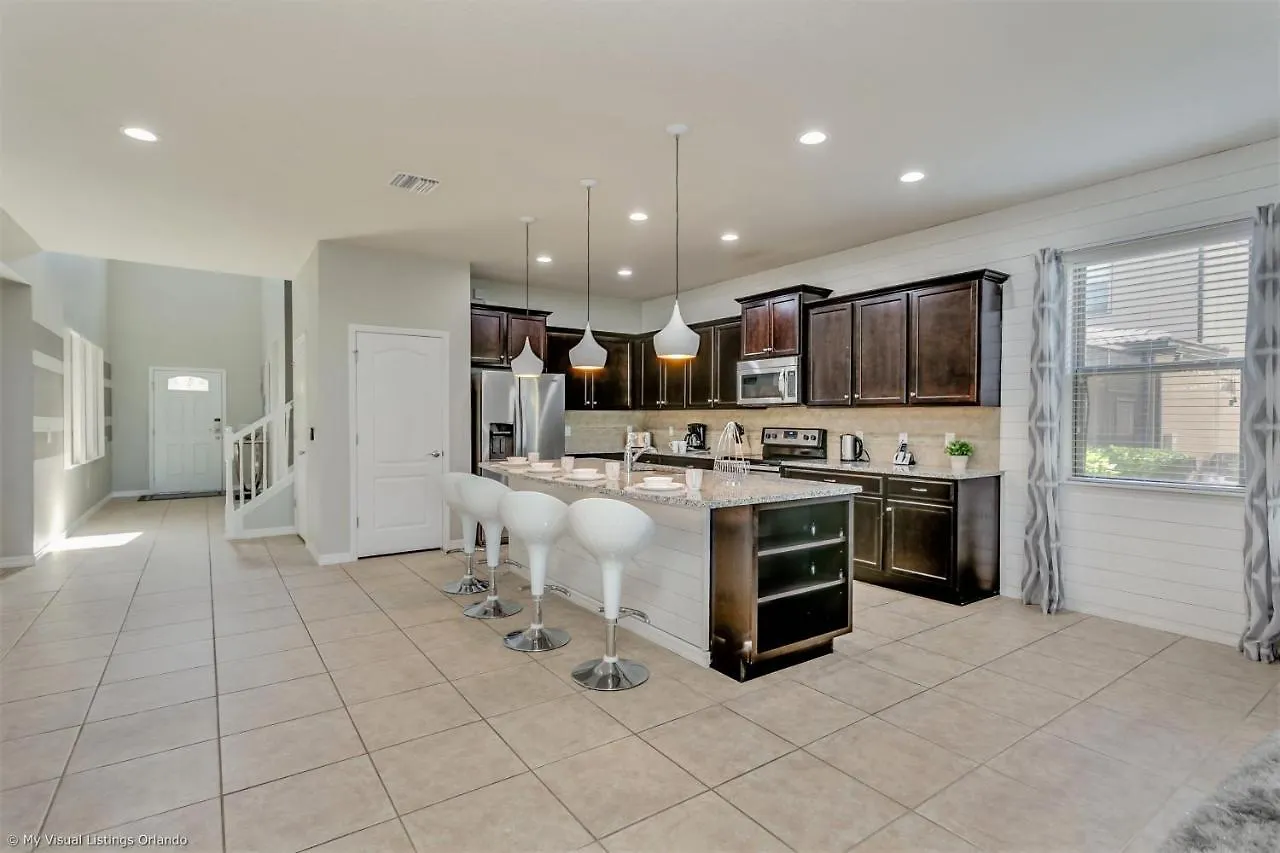 Bsv2174 - Stunning 8 Bedroom 6 Bathroom Luxury At Windsor At Westside