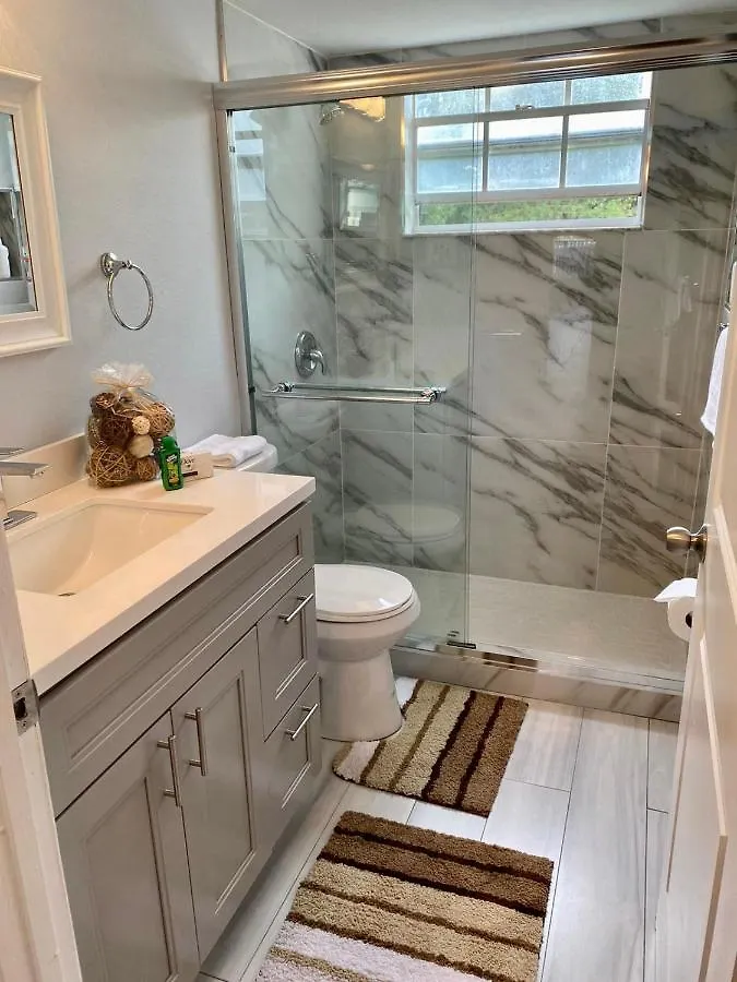 Grand 3br Getaway Near Parks Apartment *