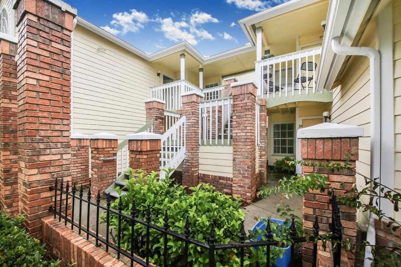 Grand 3br Getaway Near Parks