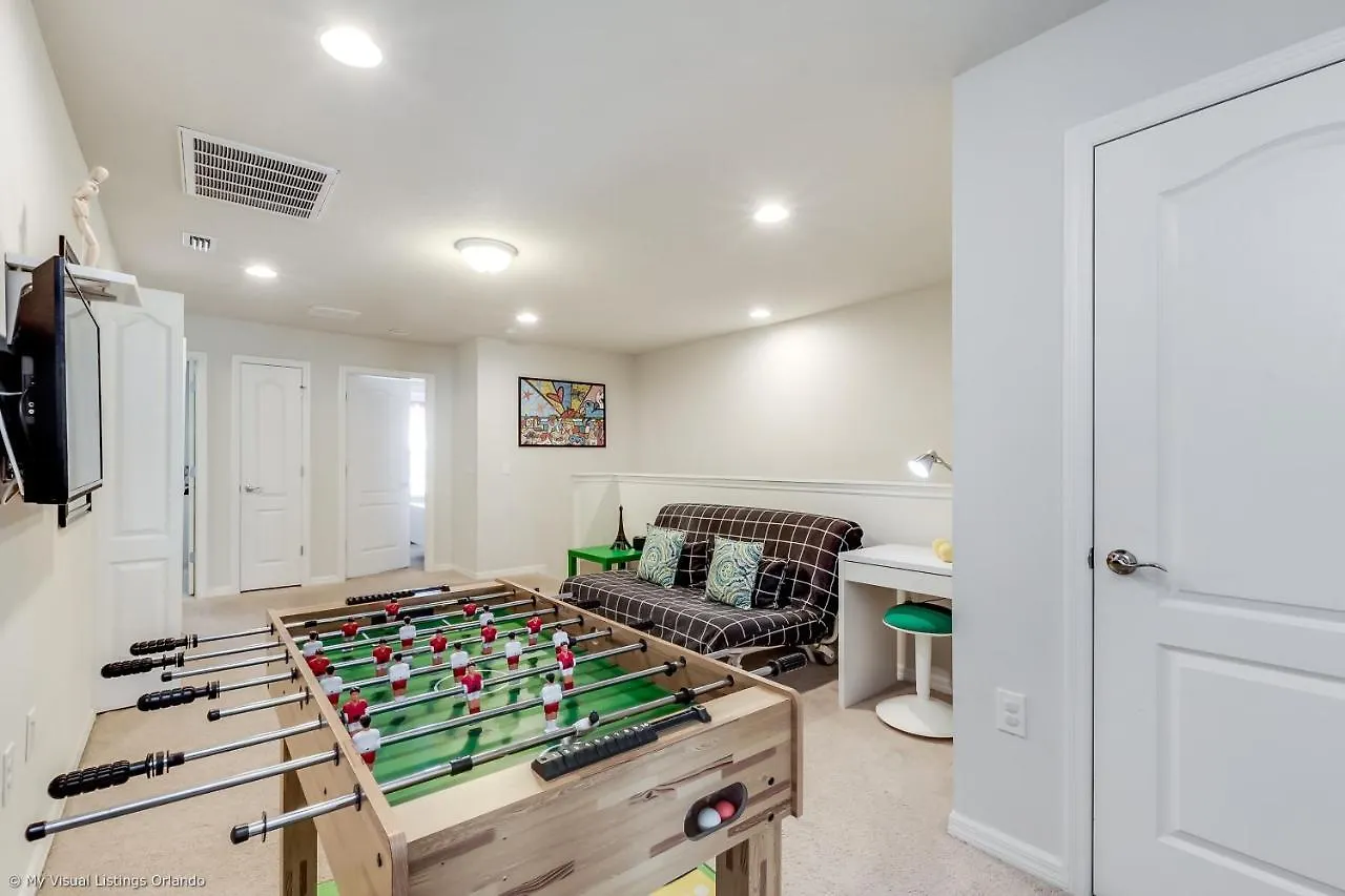 Holiday home Townhome Wprivate Pool & Bbq, Near *