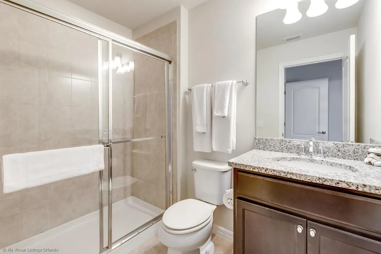 Holiday home Townhome Wprivate Pool & Bbq, Near