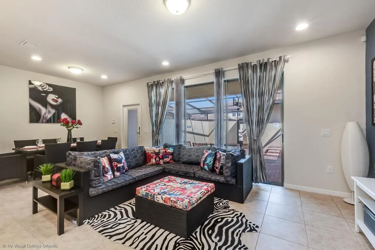 Townhome Wprivate Pool & Bbq, Near Holiday home Kissimmee