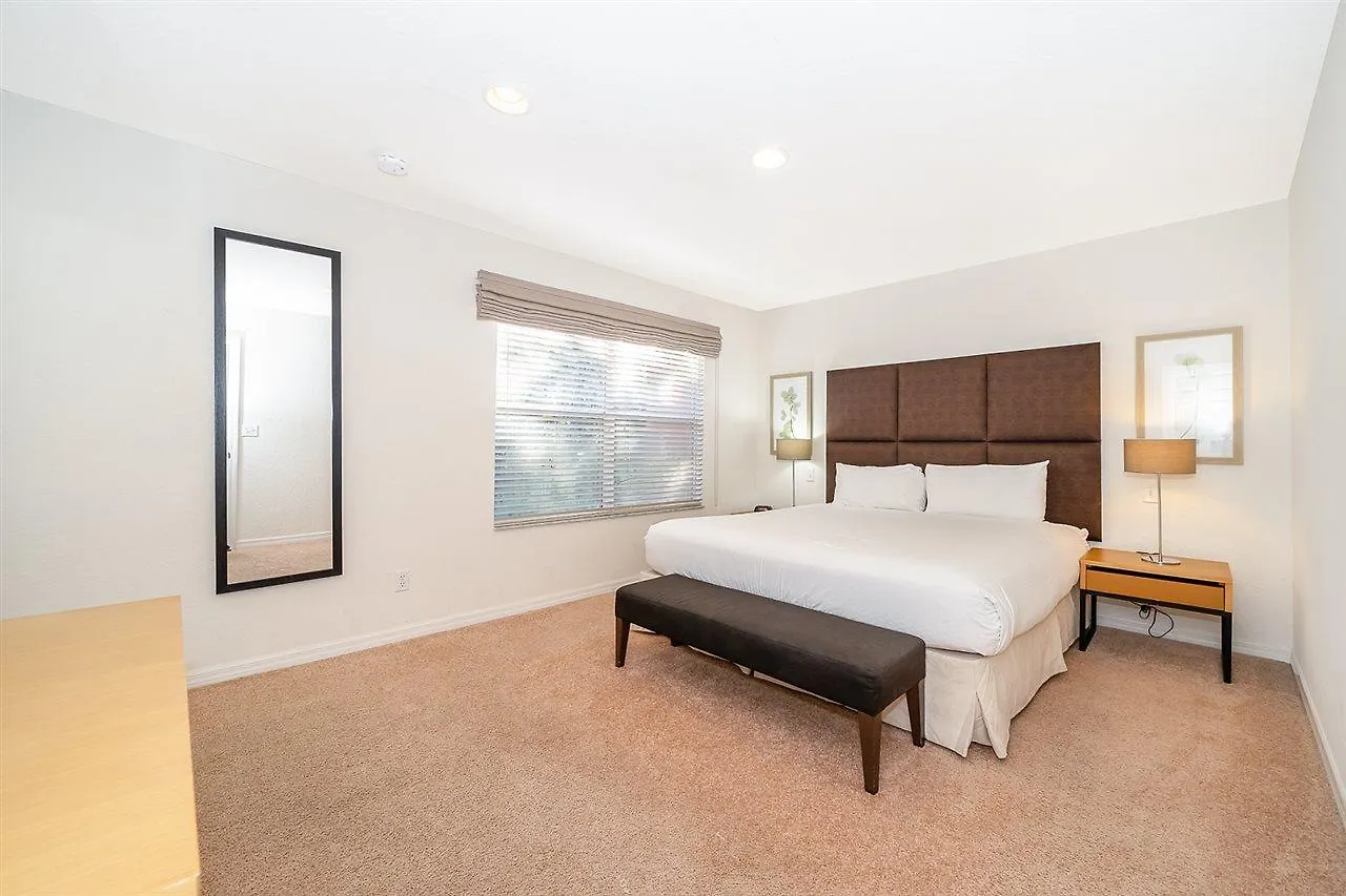 Regal Oaks Vacation Townhomes By Idiliq - Free Private Hot Tub! Hotel