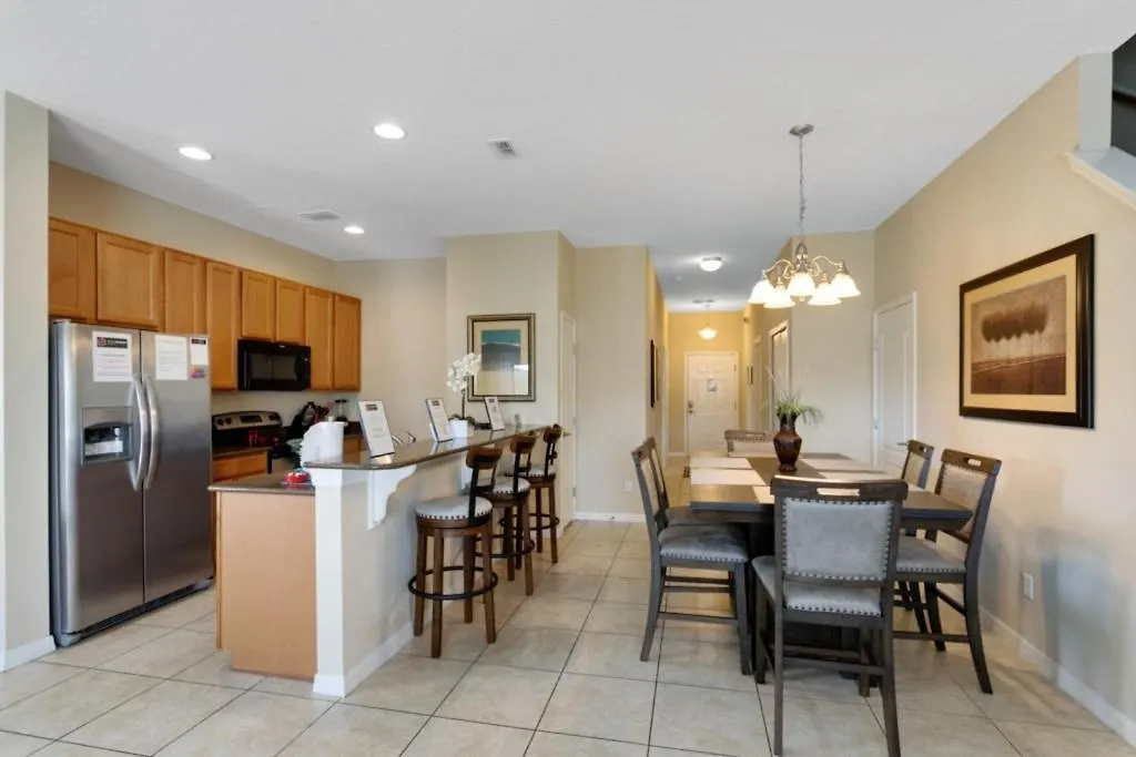 Feriehus 5 Bed 4 Bath Town With South Facing Pool Townhouse *