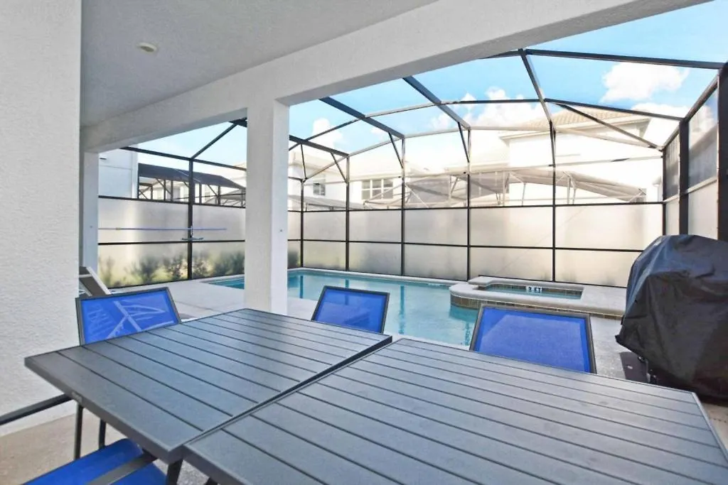 Storey Lake-6 Bedroom Pool - 1675st