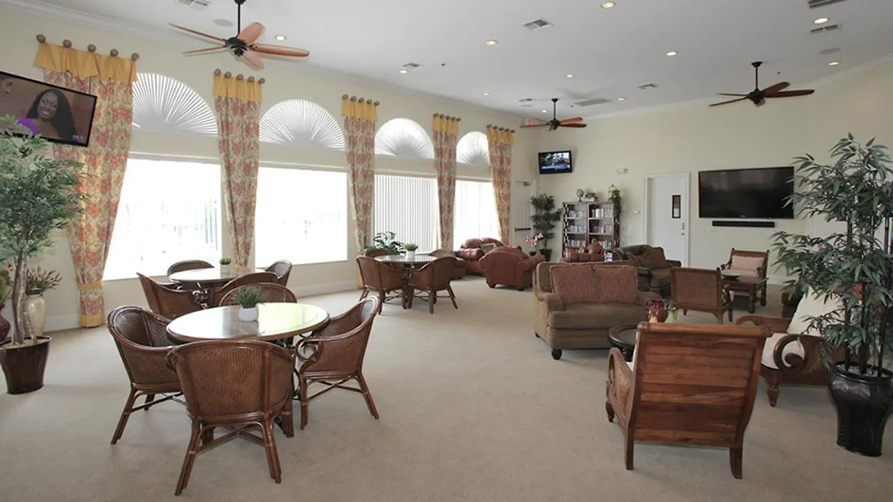 Large 6br Themed Family Near World