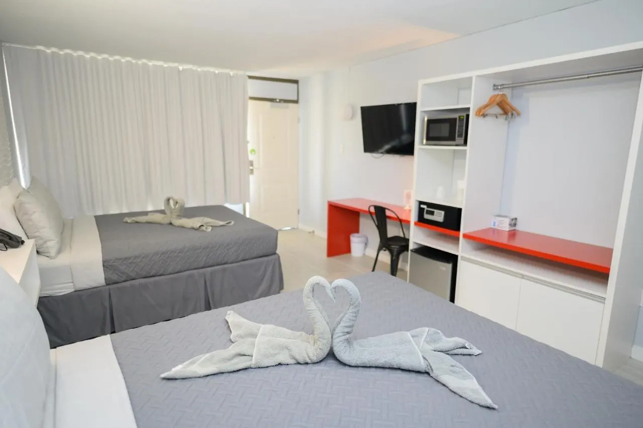 Near 4 People Hotel 3*