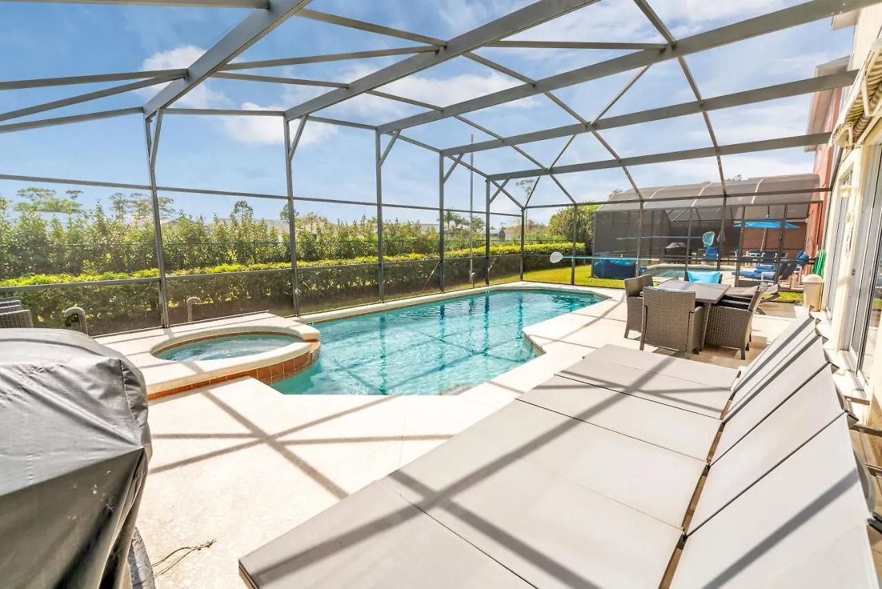 Holiday home Dream With Hot Tub, Pool, Xbox, Games Room, Lakeview, 10 Min To Disney, Clubhouse *