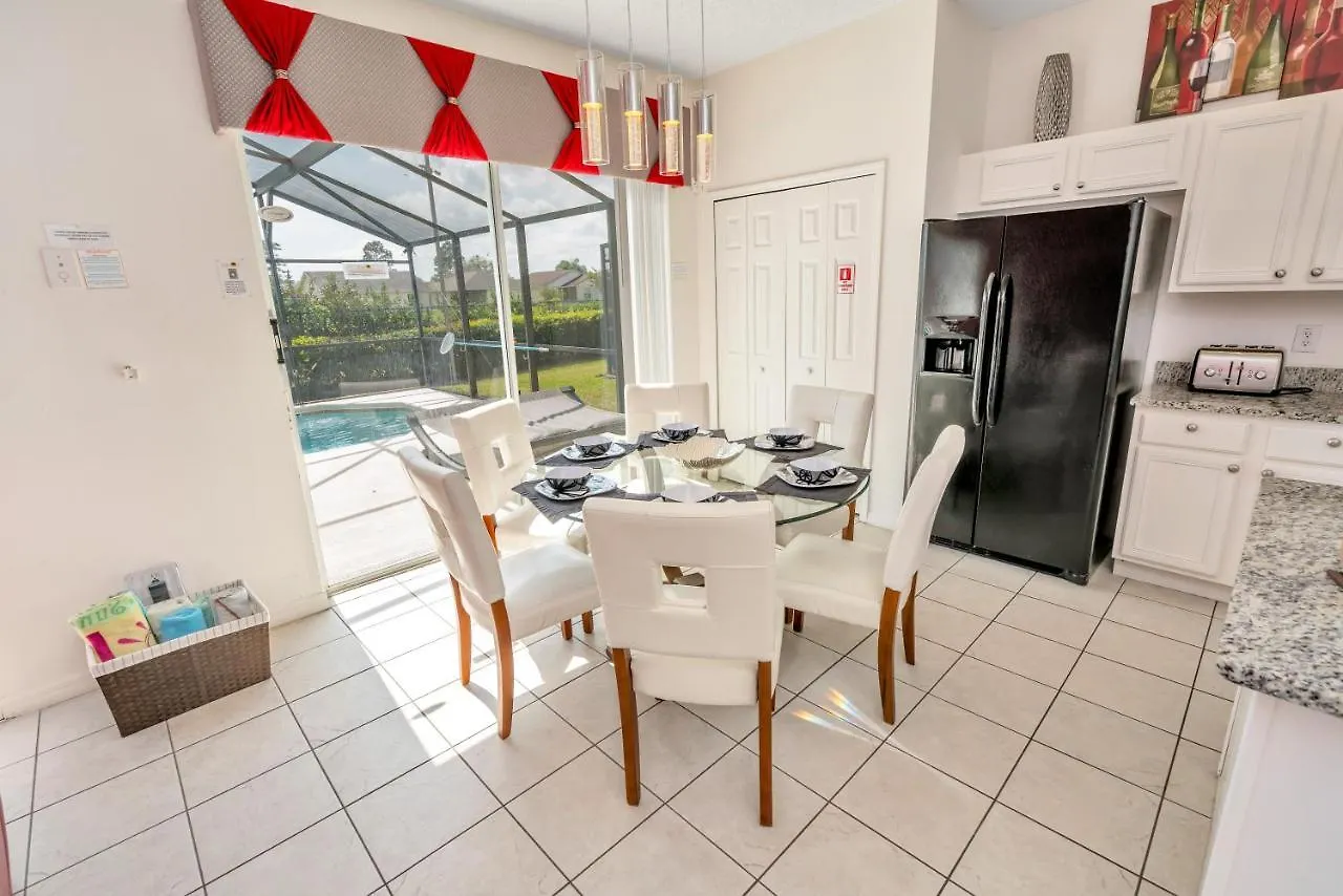 Dream With Hot Tub, Pool, Xbox, Games Room, Lakeview, 10 Min To Disney, Clubhouse