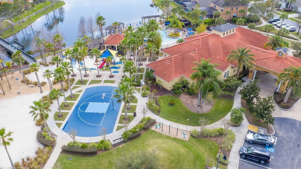 Dream With Hot Tub, Pool, Xbox, Games Room, Lakeview, 10 Min To Disney, Clubhouse * Kissimmee