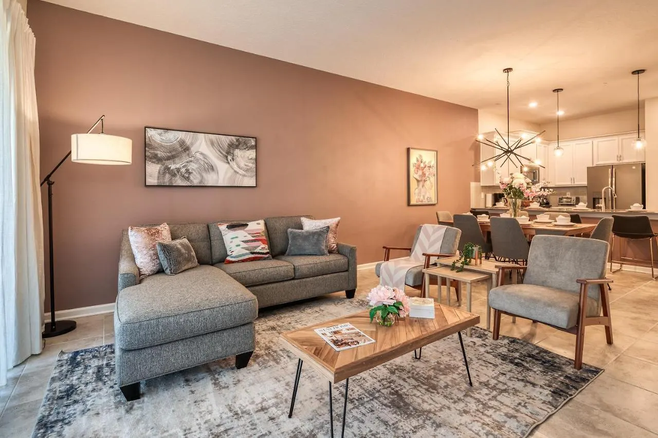 Comfortable And Charming Near Four Corners
