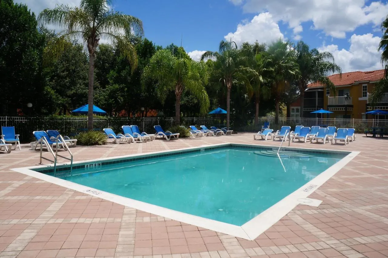 Gated Emerald Island Townhome, Overlook Pool, 3 Miles To Disney, Rent By Owner Kissimmee