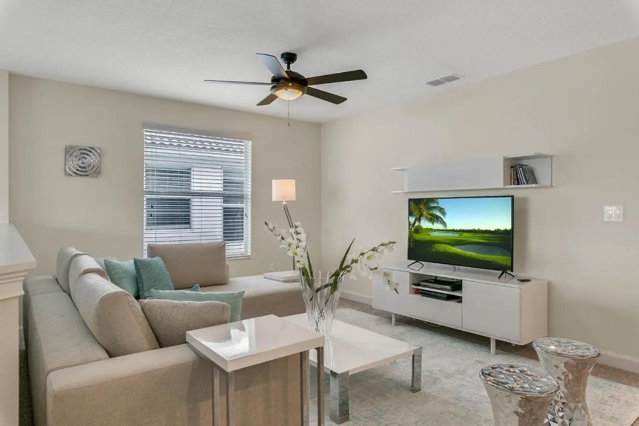 Storey - 5 Bedroom Pool Home- 1667st Kissimmee