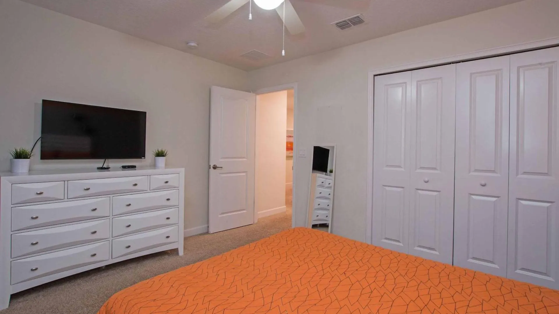 Holiday home Storey Lake-6 Bedrooms W-pool-1670st *