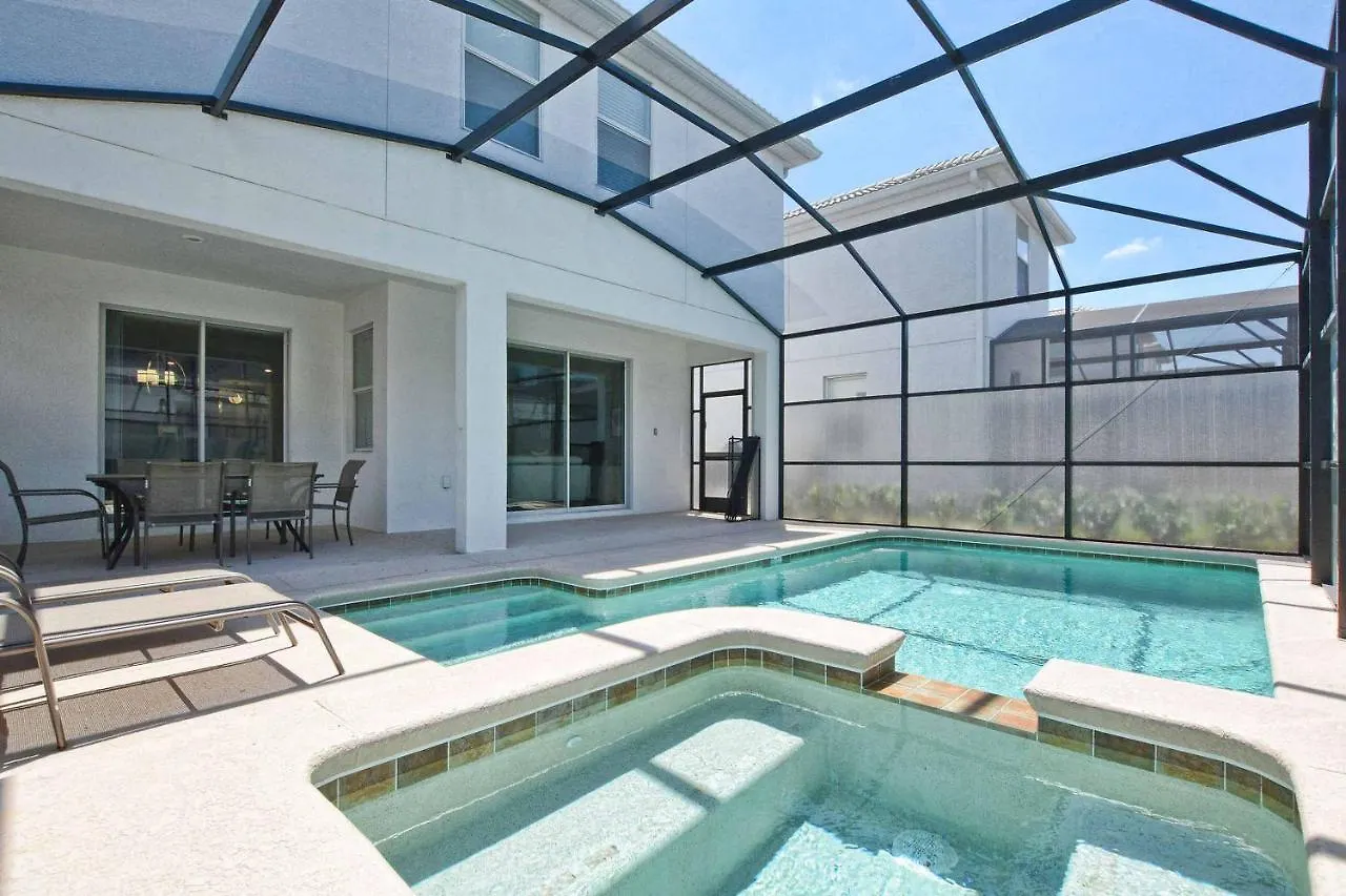 Storey Lake-6 Bedrooms W-pool-1670st Holiday home *