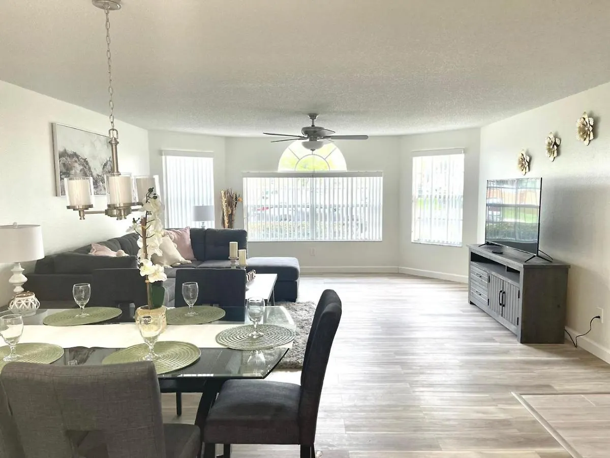 Apartment Grand Family 3bd Near Disney Parks #5 *