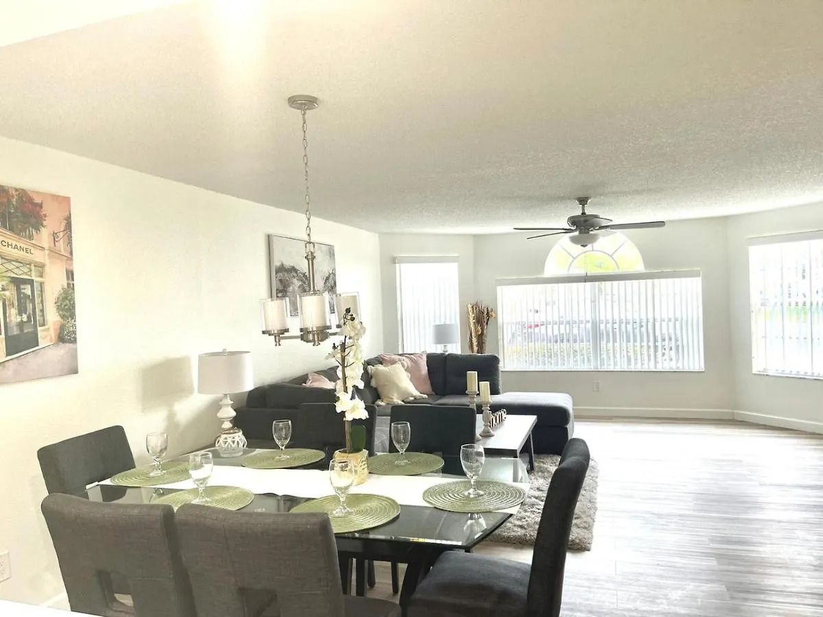 Apartment Grand Family 3bd Near Disney Parks #5 *