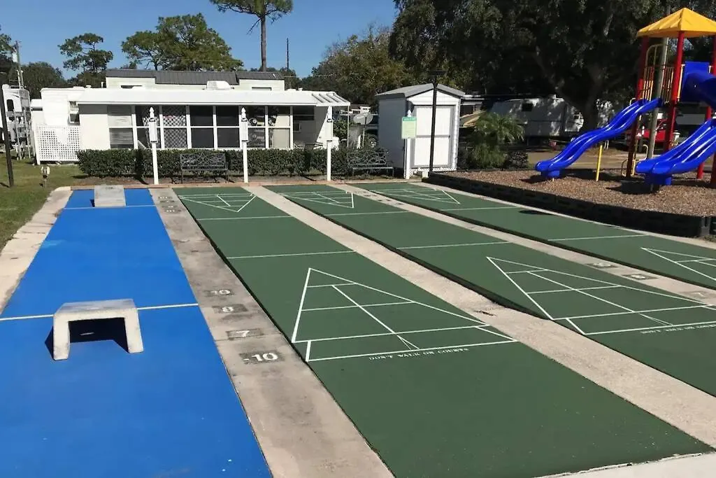 Cozy Tiny Near World & Orlando Parks!