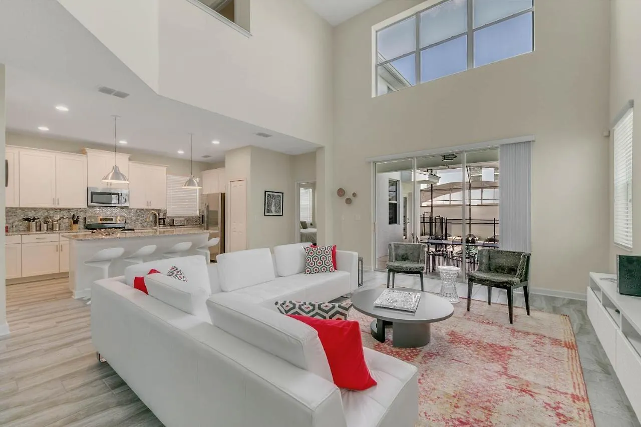 Holiday home Storey - 5 Bedroom Pool Home- 1667st