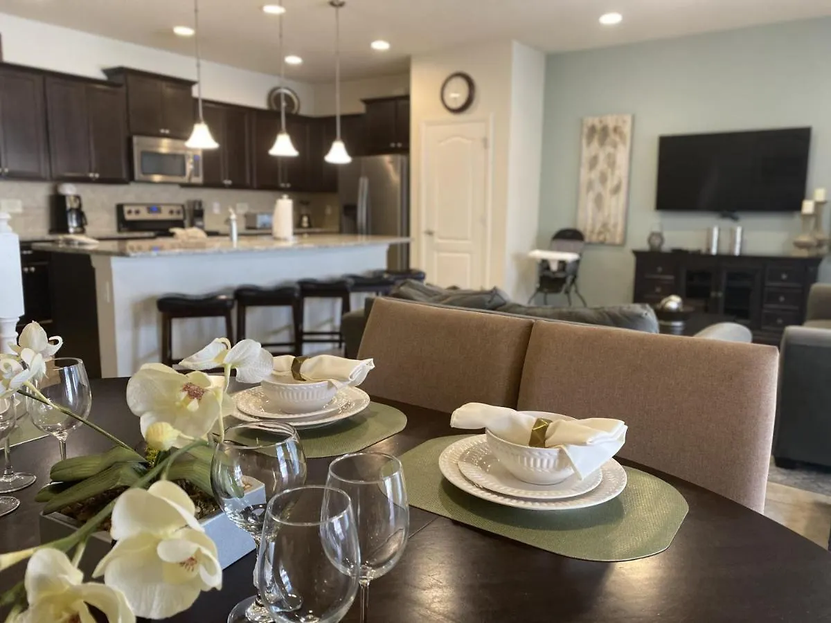 Windsor-5 Bed Townhouse W/splashpool-3800ww