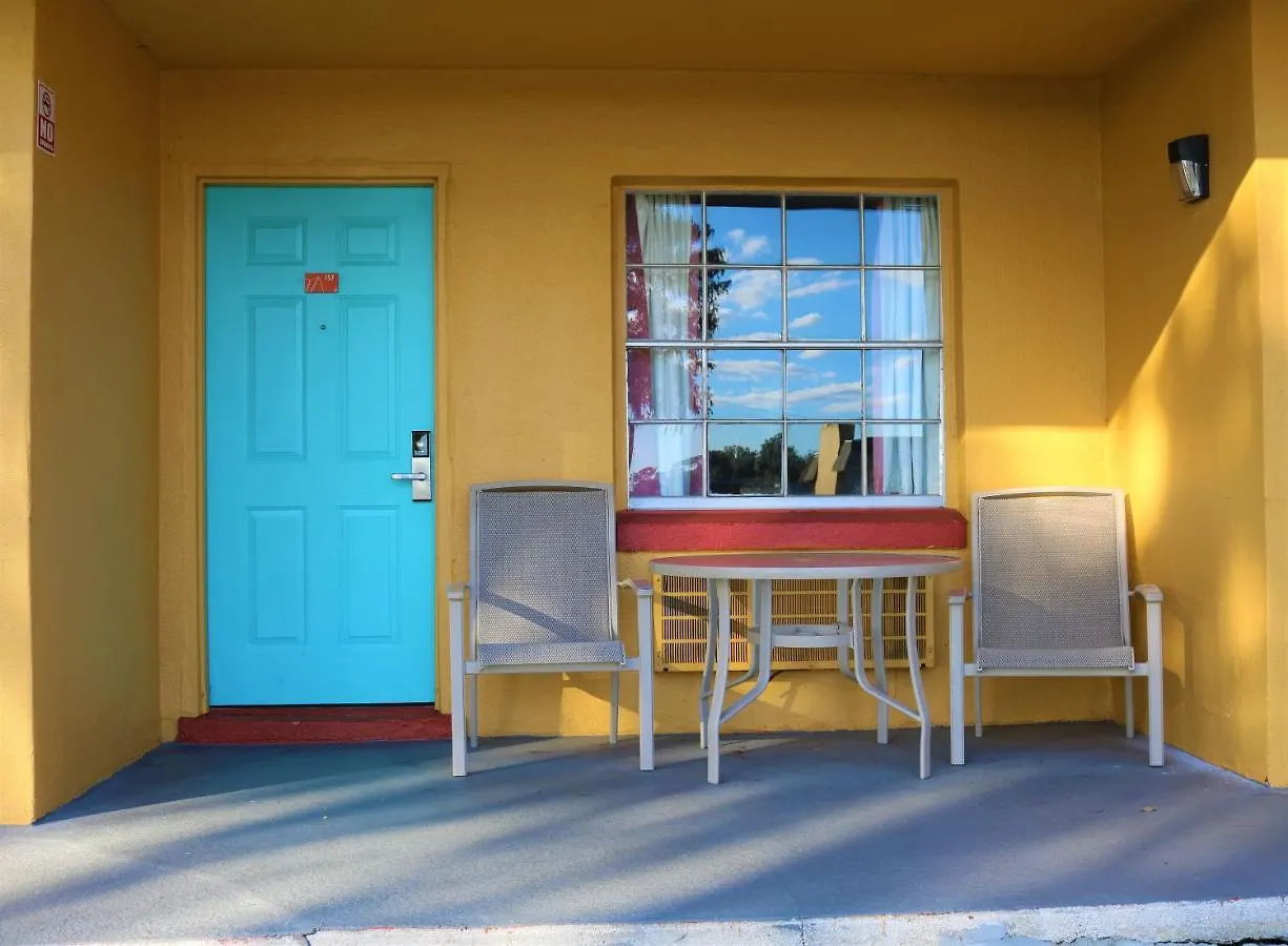 Motel Howard Johnson By Wyndham Front Park