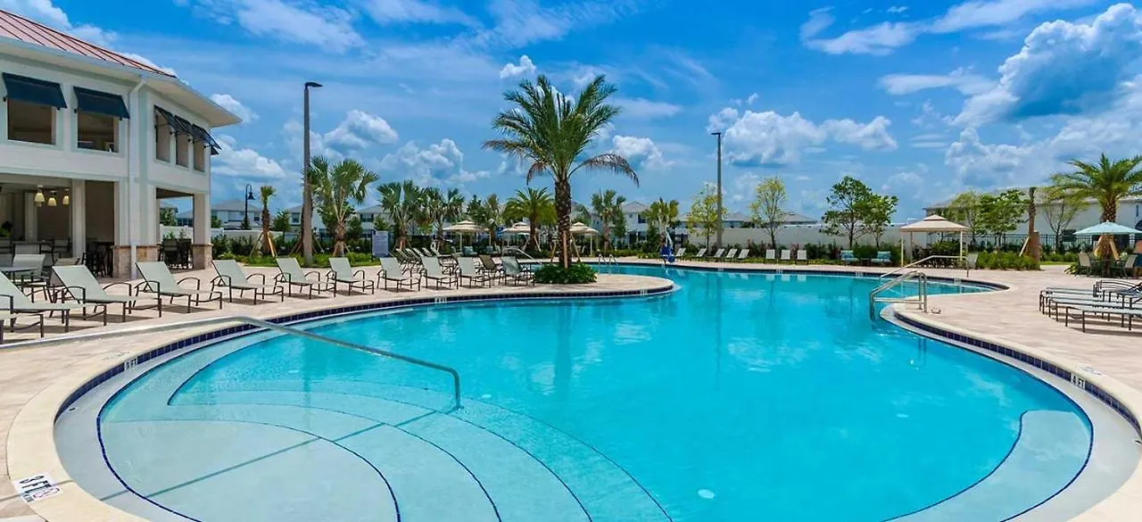 Storey 5 Bedroom Vacation With Pool 2307 Holiday home *