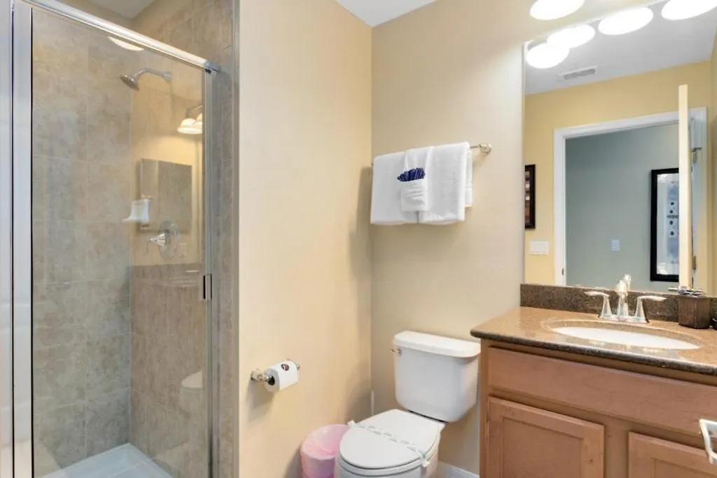 5 Bed 4 Bath Town With South Facing Pool Townhouse Kissimmee