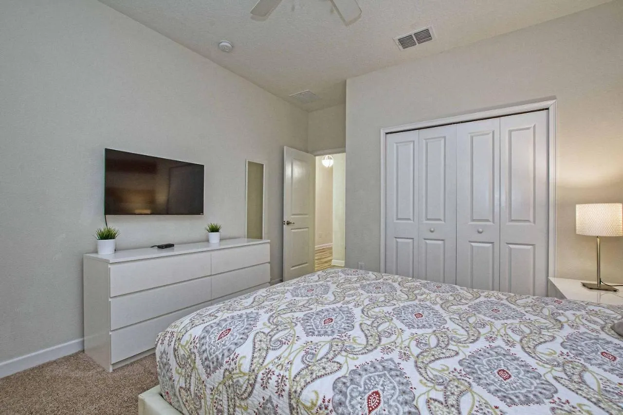 Storey Lake-6 Bedrooms W-pool-1670st Kissimmee