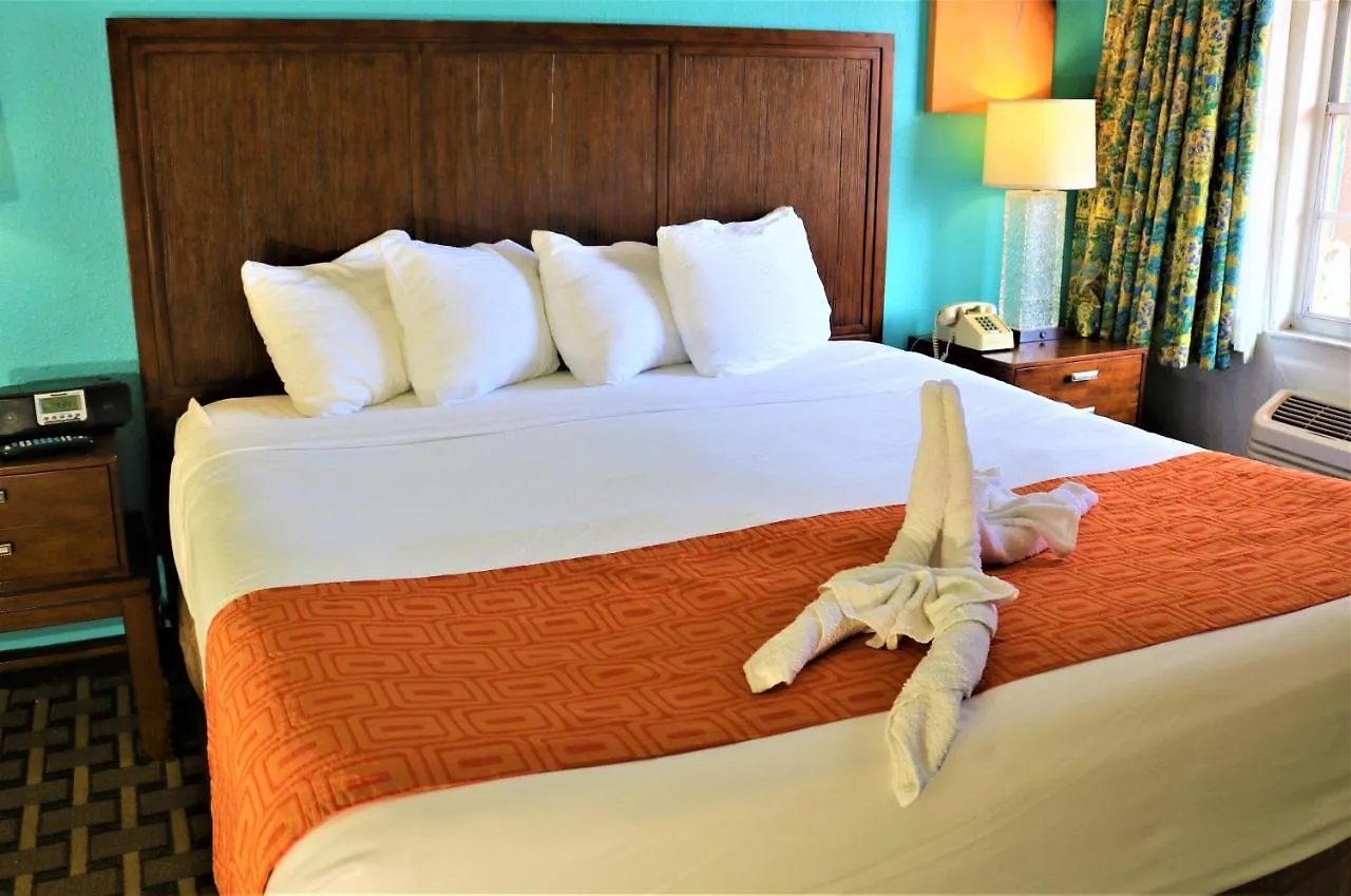 Howard Johnson By Wyndham Front Park Kissimmee
